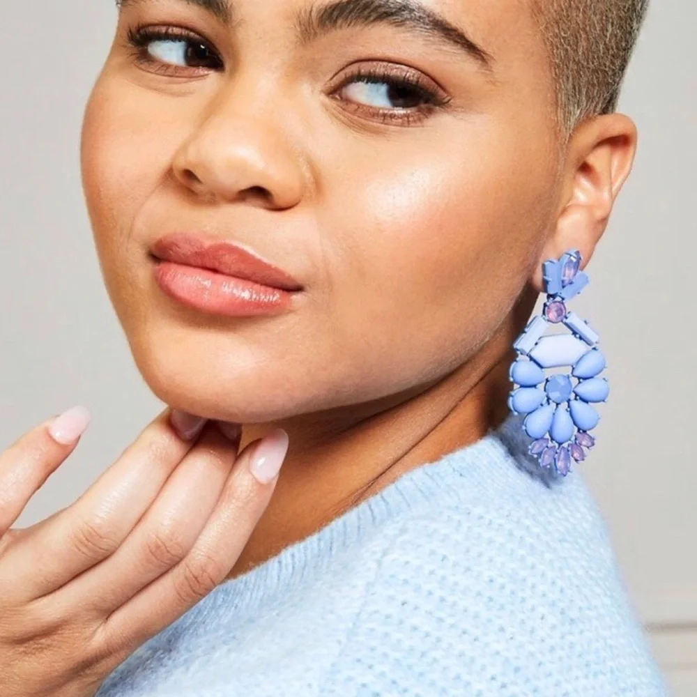 Stella & Dot | Heck Yes!🦄🧞‍♀️Lavender Statement Earrings - Picture 9 of 11